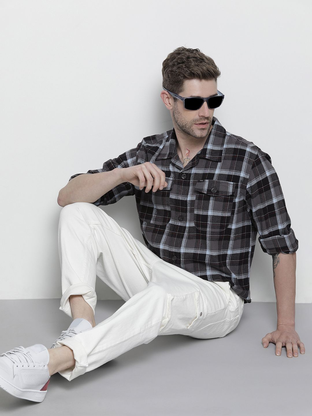 The Indian Garage Co Men Regular Fit Checked Double Flap Pocket Flannel Shirt