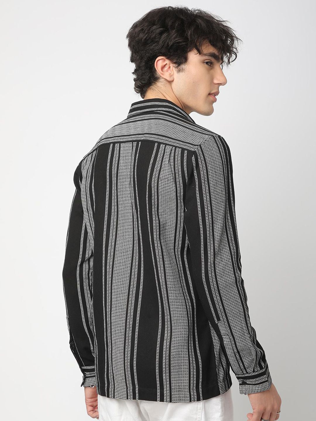 VASTRADO Men Classic Spread Collar Multi Striped Cotton Slim Fit Casual Shirt