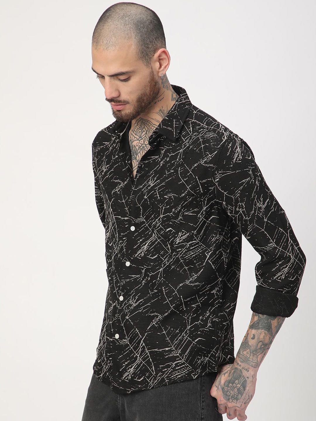 VASTRADO Men Classic Fit Spread Collar Abstract Printed Casual Shirt