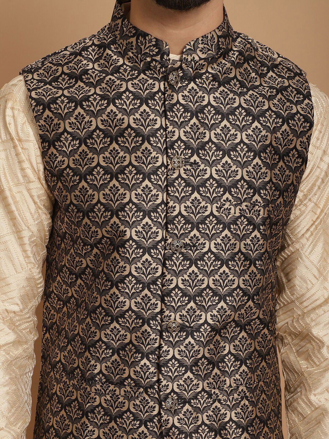 Anouk Men Geometric Embroidered Thread Work Regular Kurta With Churidar & Nehru Jacket