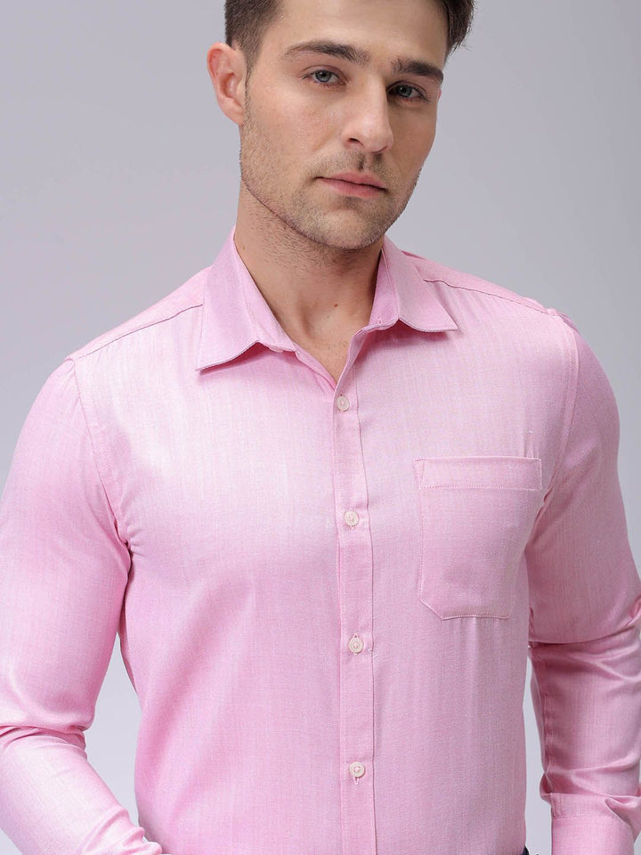 The Indian Garage Co. X Luxe Men Spread Collar Solid Slim Fit Formal Shirt
