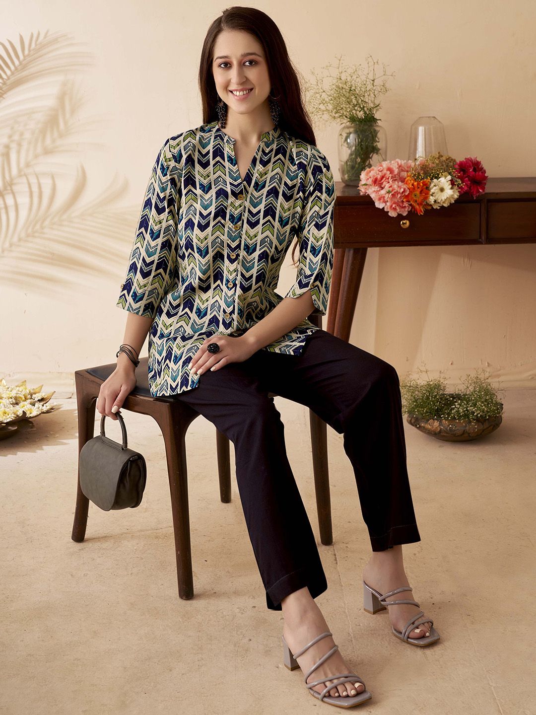 Anouk Blue Chevron Printed Mandarin Collar Pure Cotton A-Line Short Kurti