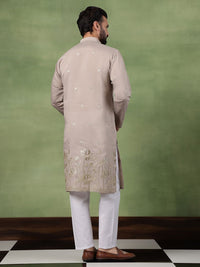 SOJANYA Men Floral Embroidered Kurta