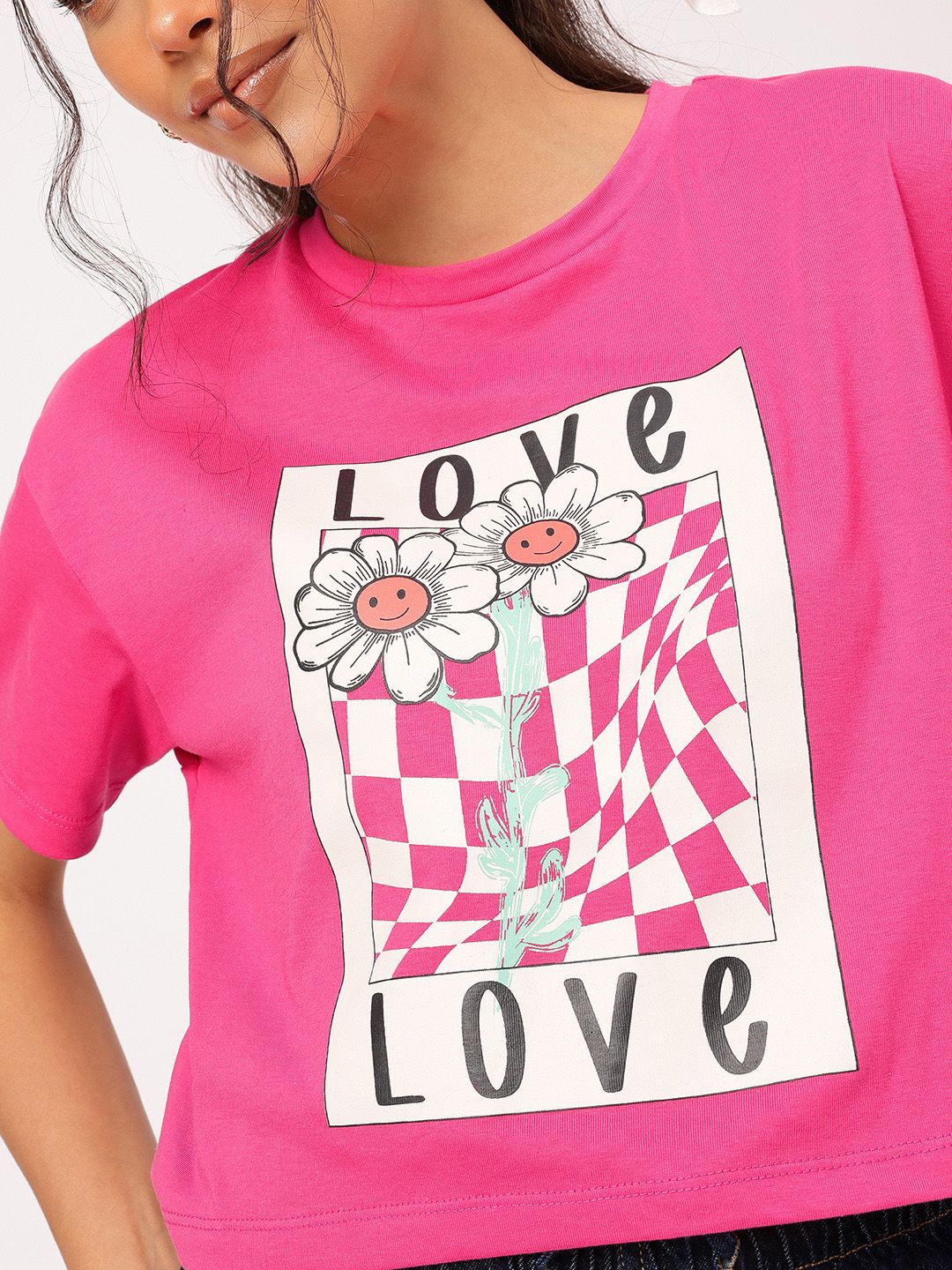 DressBerry Dreamy Daisy Graphic Print Boxy Crop T-shirt