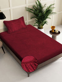 KLOTTHE Red Abstract 300TC Woolen Single Fitted Bedsheet & Pillow Cover