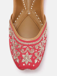 House of Pataudi Women Ethnic Embellished Mojaris