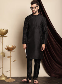 Anouk Mandarin Collar Dupion Silk Kurta dengan Churidar