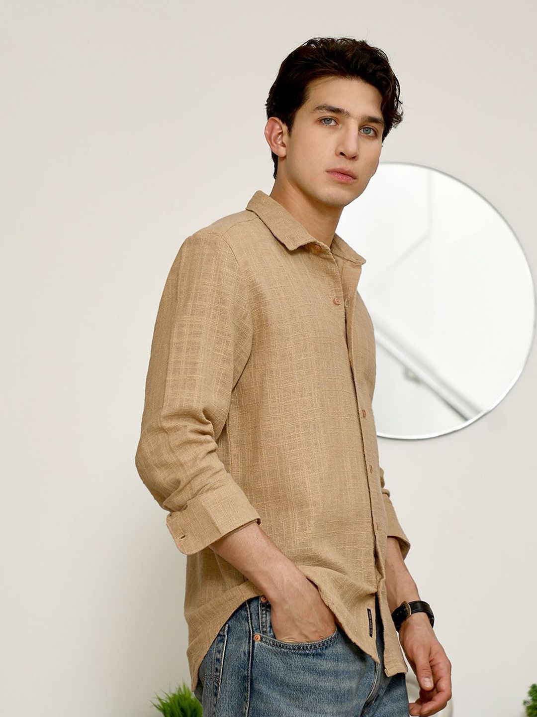 Campus Sutra Men Comfort Fit Textured Spread Collar Casual Shirt