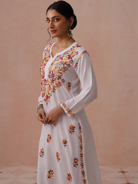 Rumah Chikankari Dihiasi Viscose Rayon Kurta Panjang Betis Lurus