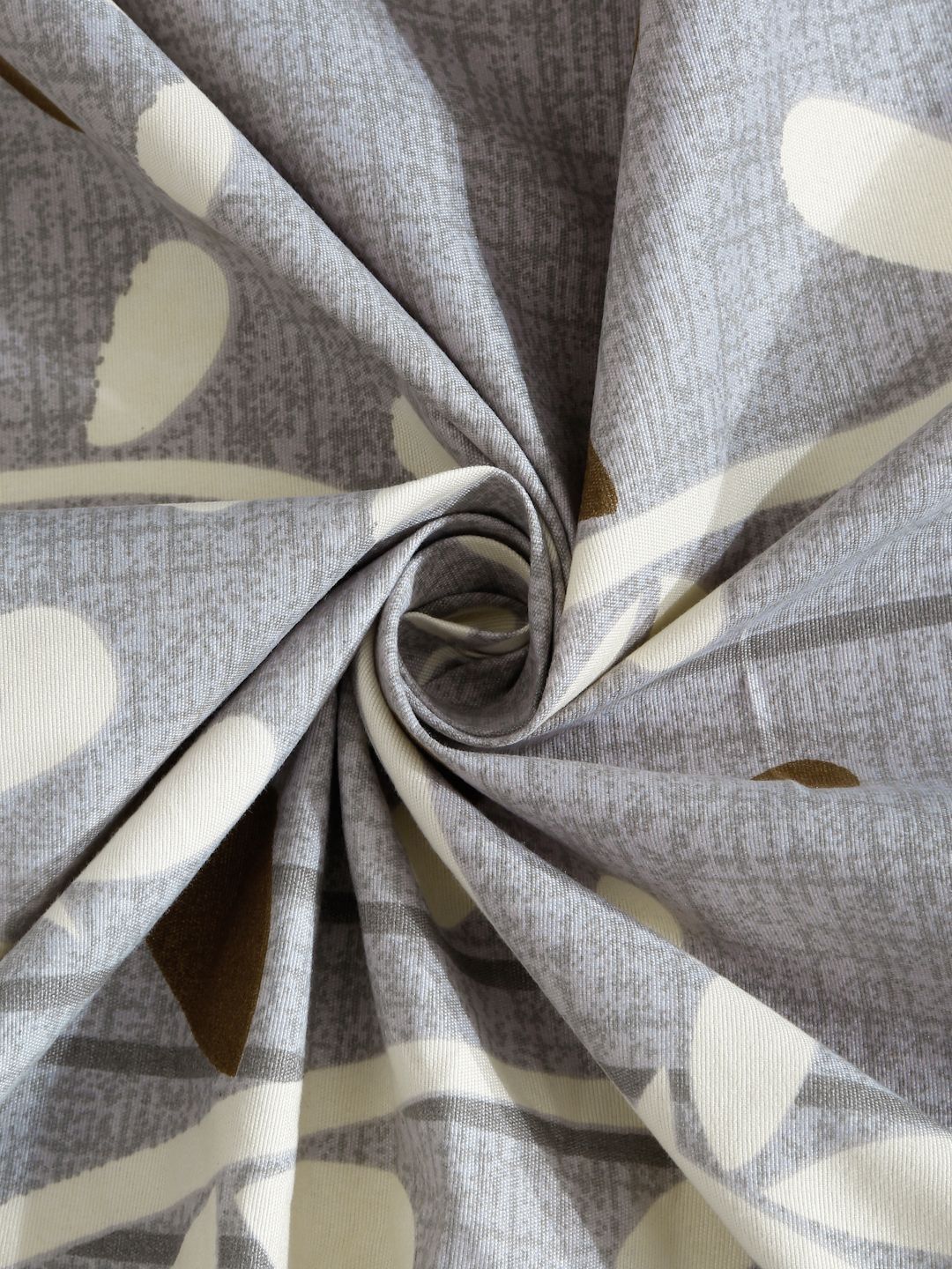 KLOTTHE Grey Floral Printed Dilengkapi 300 TC Double King Cadar Dengan 2 Sarung Bantal