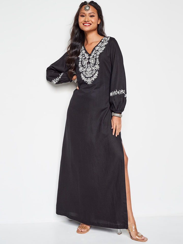 Global Desi Ethnic Motif Embroidered V-Neck A-Line Maxi Ethnic Dress