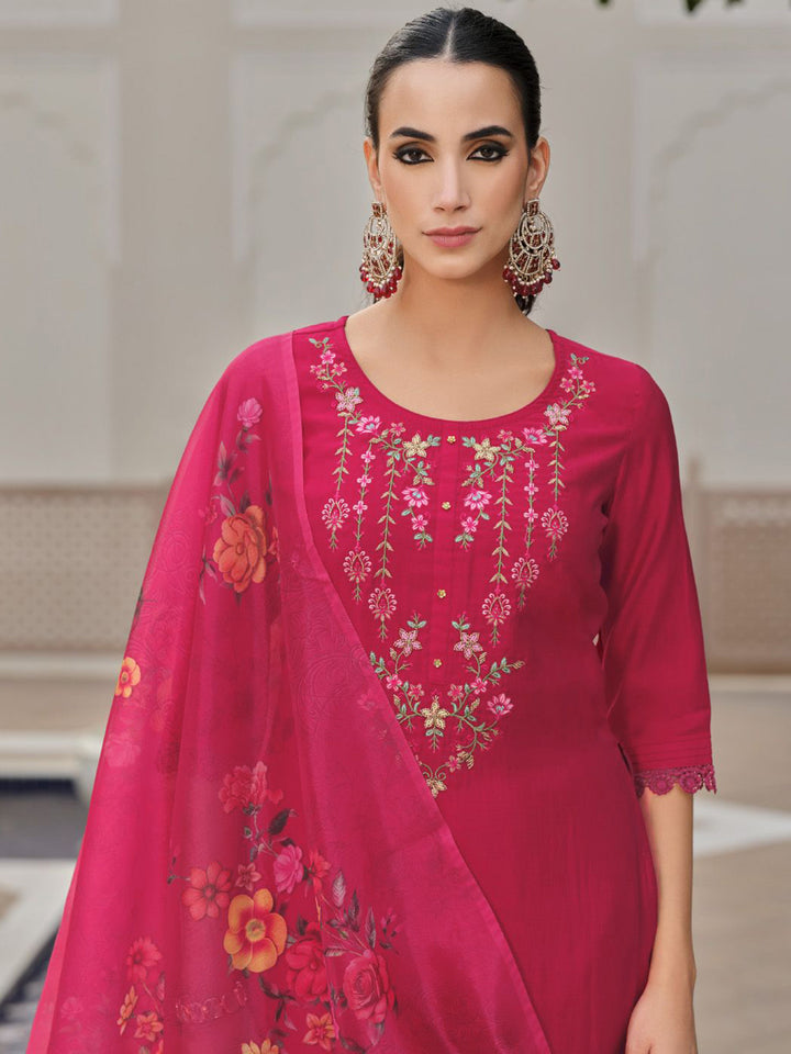 Varanga Floral Embroidered Thread Work Straight Kurta With Trousers And Dupatta