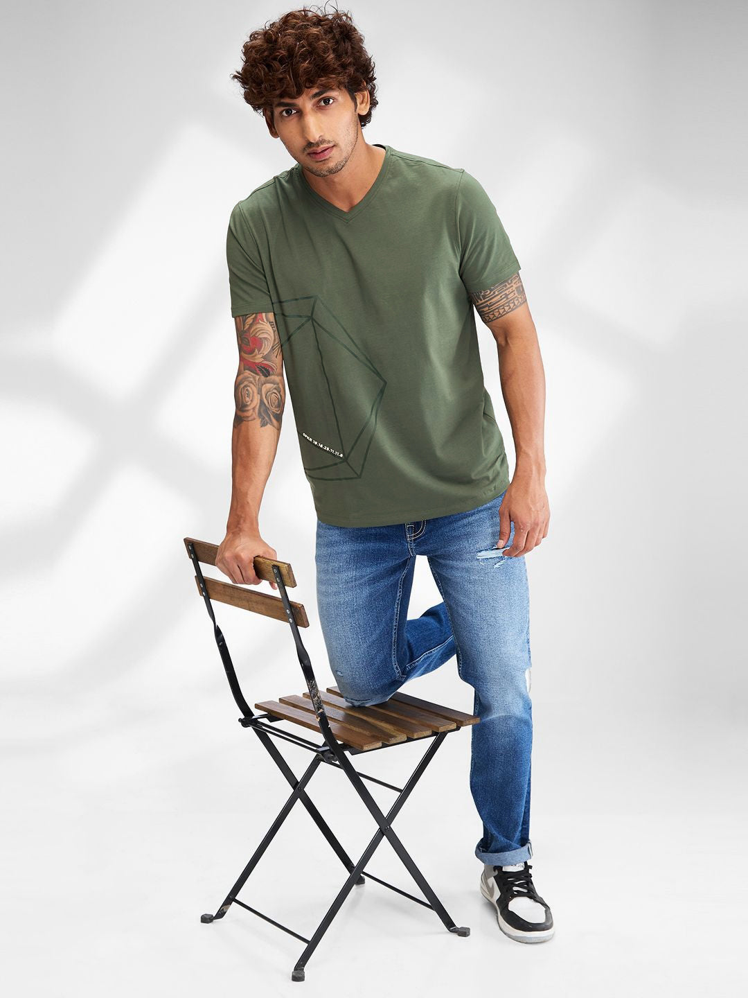 SPYKAR Men V-Neck Raw Edge Slim Fit T-shirt