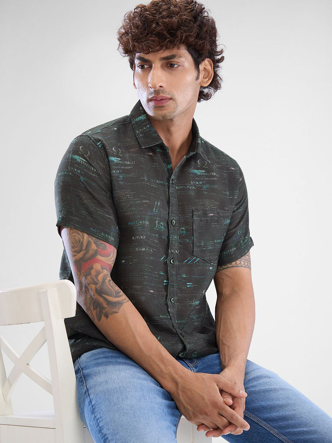 SPYKAR Men Slim Fit Opaque Abstract Printed Spread Collar Casual Shirt