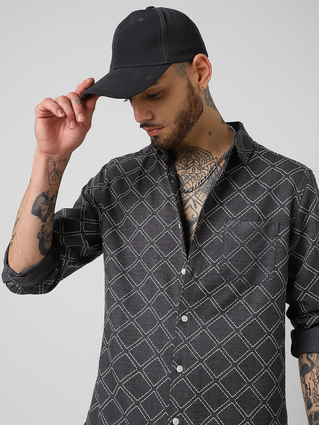 VASTRADO Men Classic Slim Fit Geometric Printed Casual Shirt
