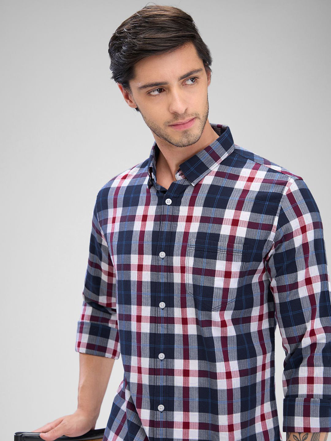 SPYKAR Pure Cotton Slim Fit Opaque Checked Spread Collar Casual Shirt