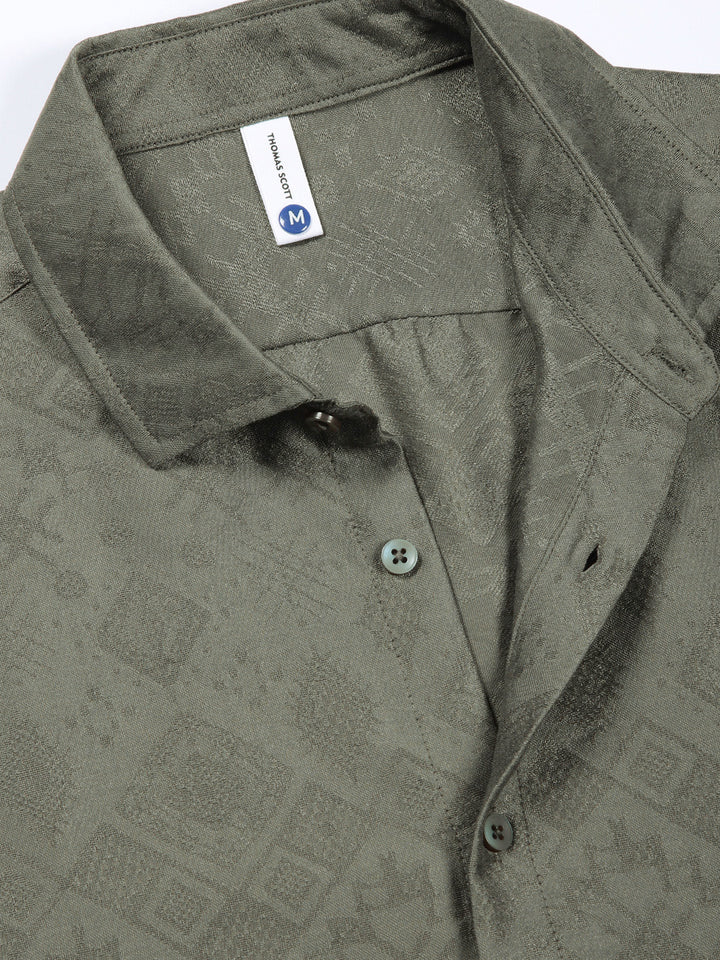 Thomas Scott Men Smart Slim Fit Cutaway Collar Geometric Printed Casual Shirt