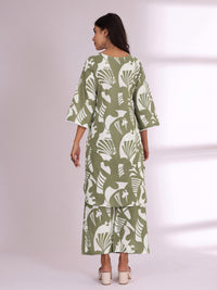 Varanga Floral Printed V-Neck Pure Cotton Straight Kurta With Trousers