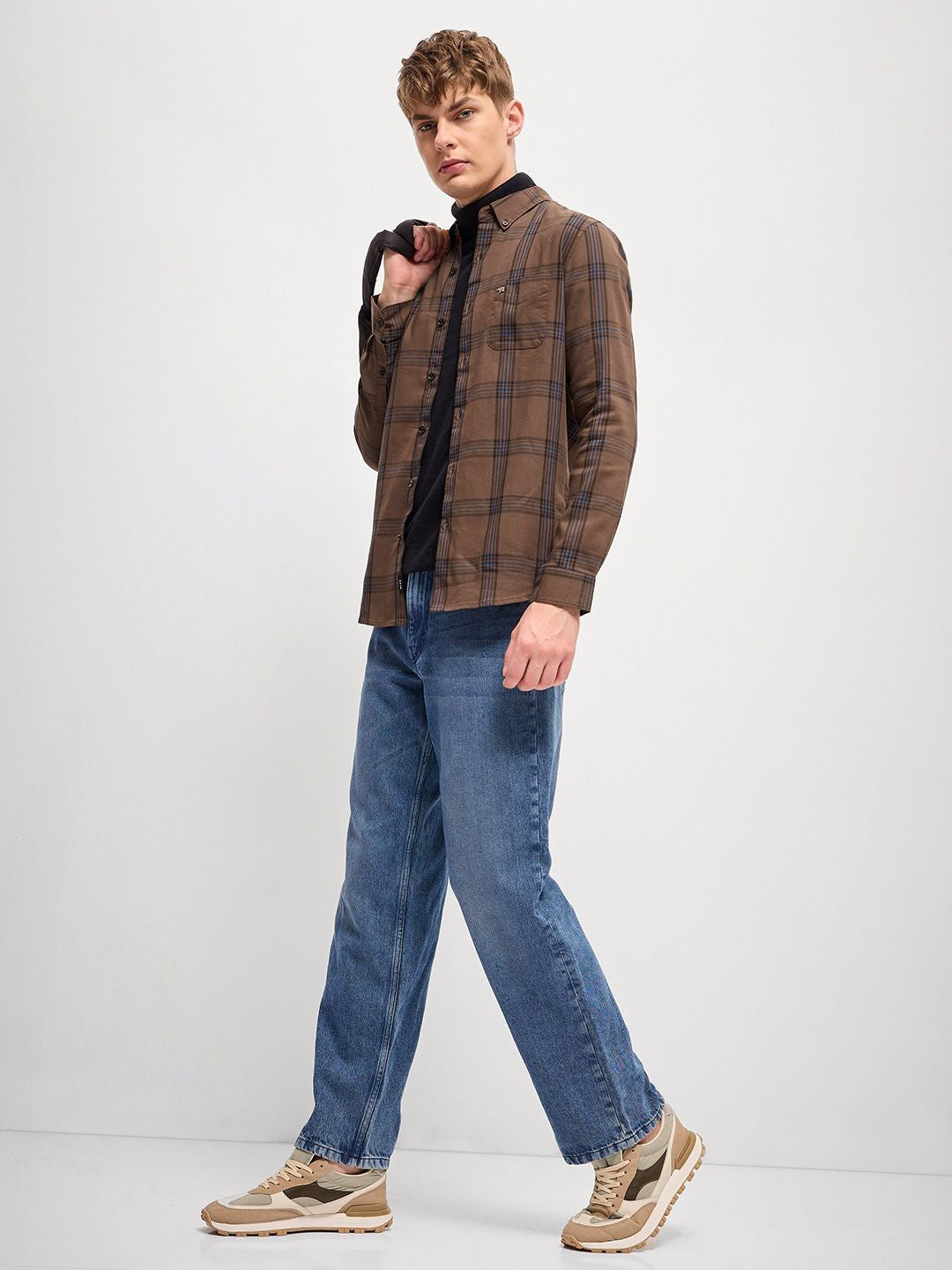 THE BEAR HOUSE Men Button-Down Collar Checked Cotton Slim Fit Casual Shirt