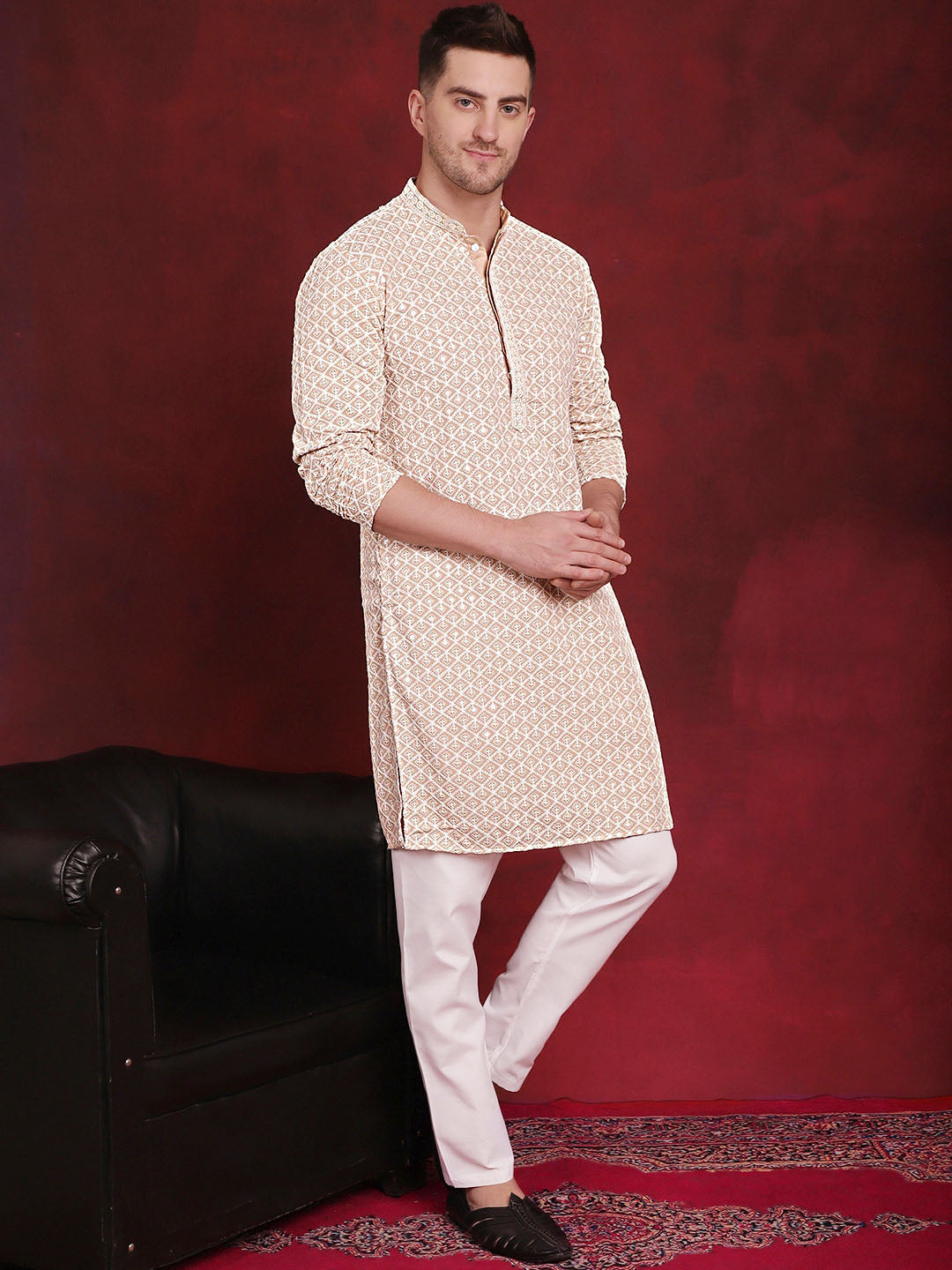 Jompers Geometric Self Design Thread Work Pure Cotton Kurta With Pyjamas