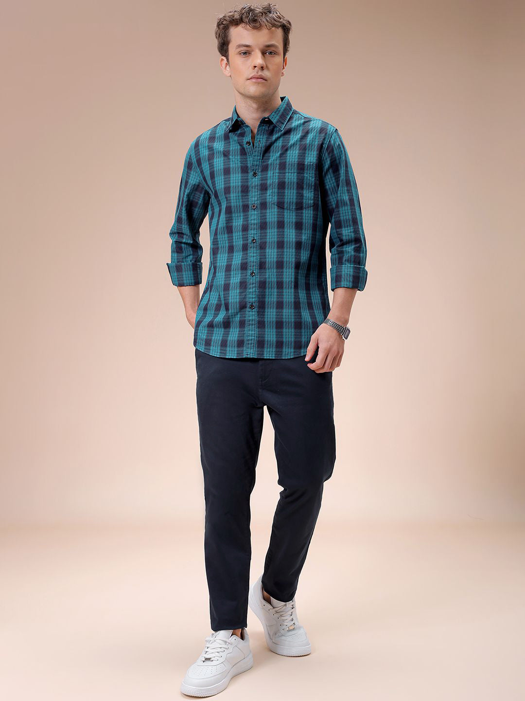 The Indian Garage Co Men Spread Collar Tartan Checked Cotton Slim Fit Casual Shirt