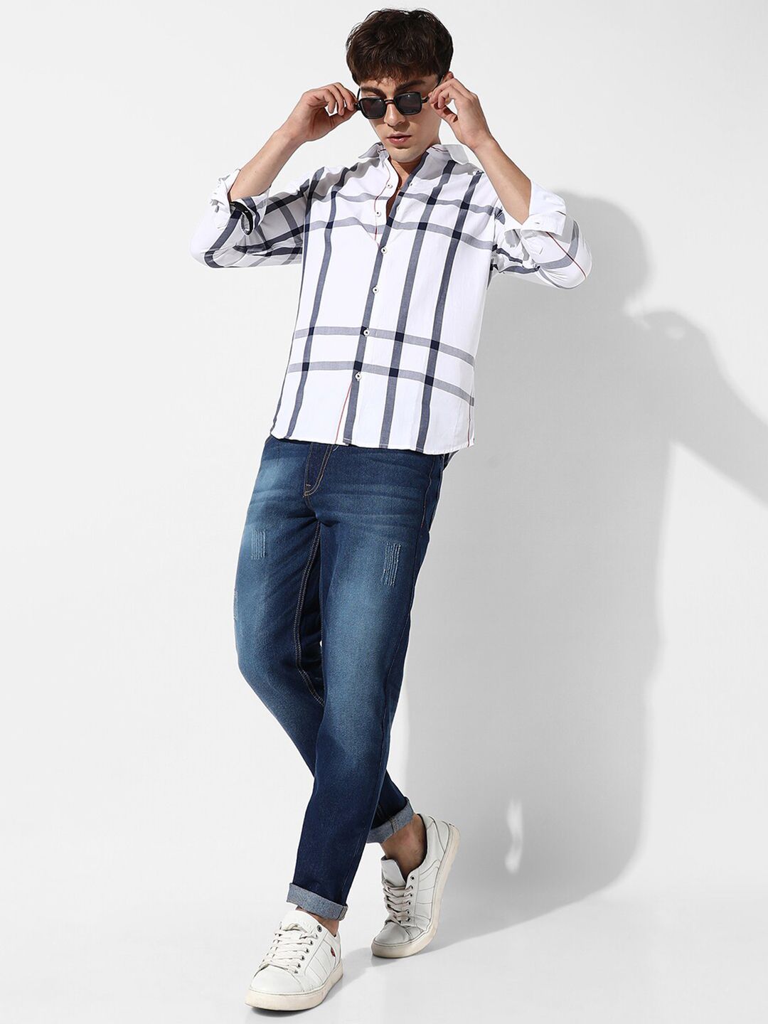 Campus Sutra Classic Striped Cotton Casual Shirt