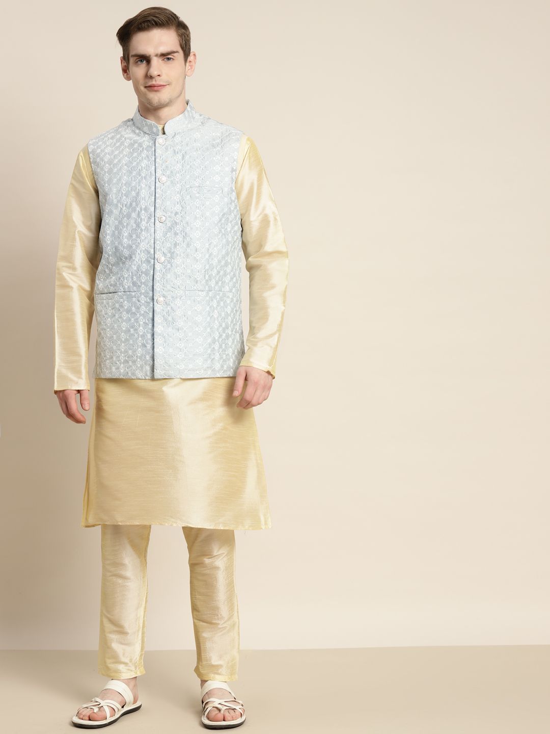 SOJANYA Men Solid Kurta with Churidar & Embroidered Nehru Jacket