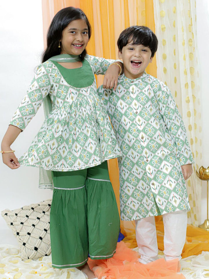 VASTRAMAY Girls Ethnic Motifs Printed Gotta Patti Pure Cotton Kurti With Sharara & Dupatta