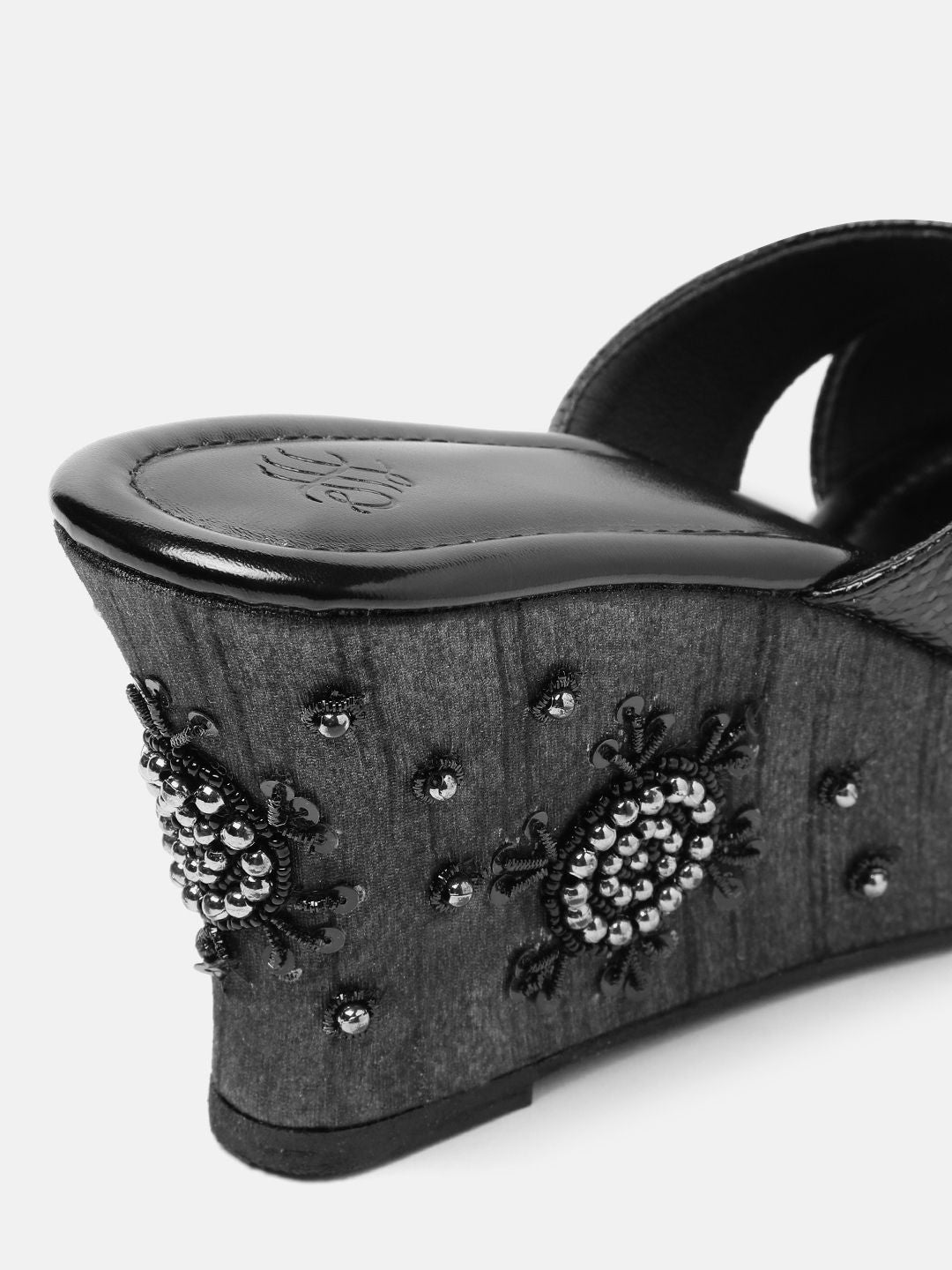 House of Pataudi Floral Embellished Wedge Heels