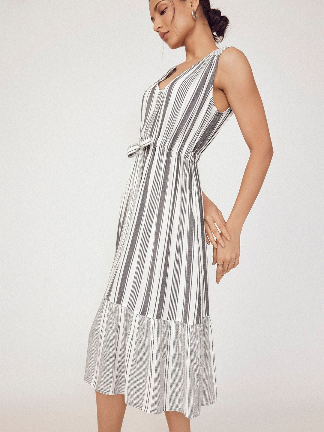 Label Life Striped V-Neck Tie-Up Cotton A-Line Midi Dress