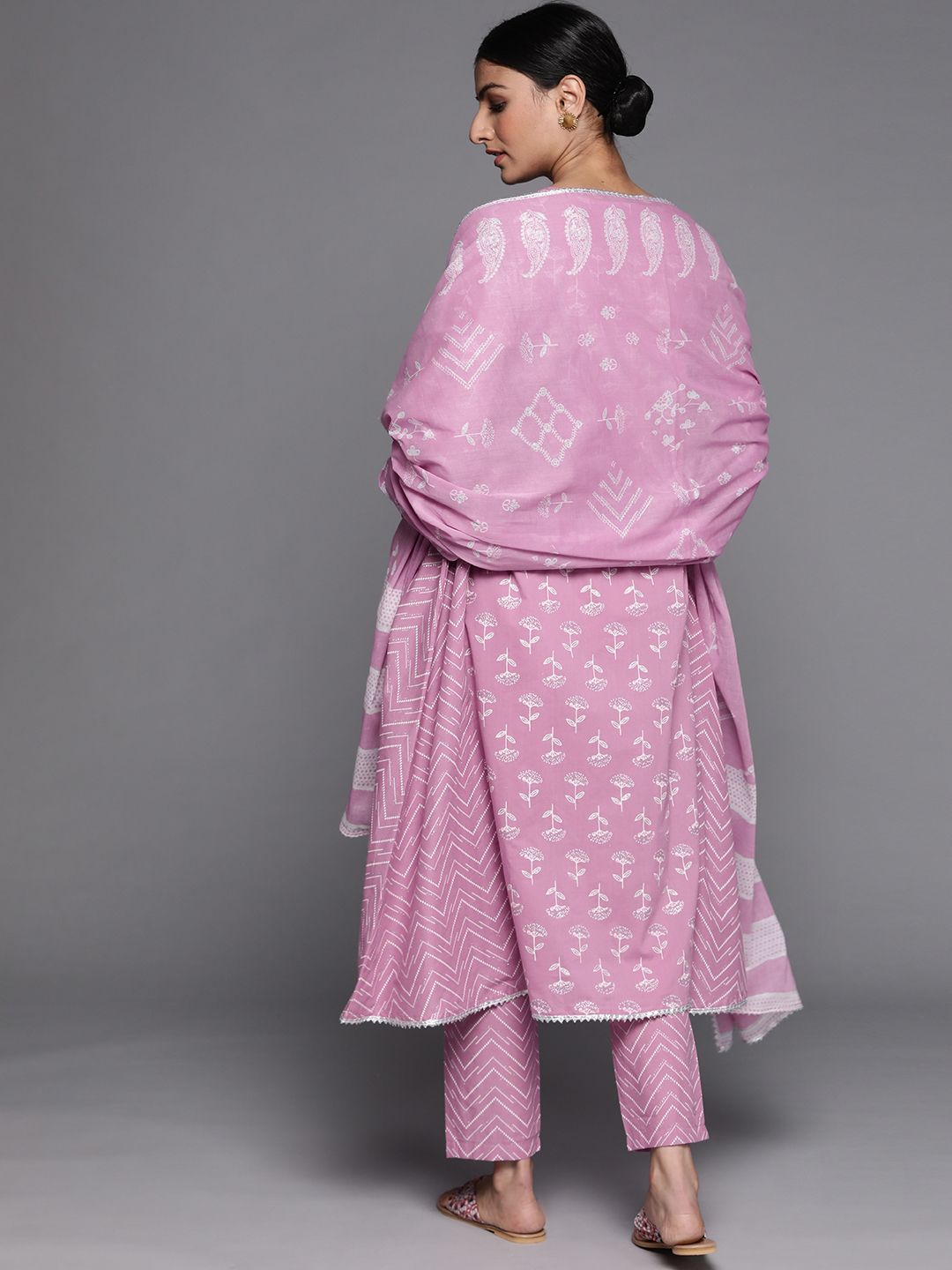 Libas Women Lavender Floral Printed Pure Cotton Kurta with Trousers & With Dupatta