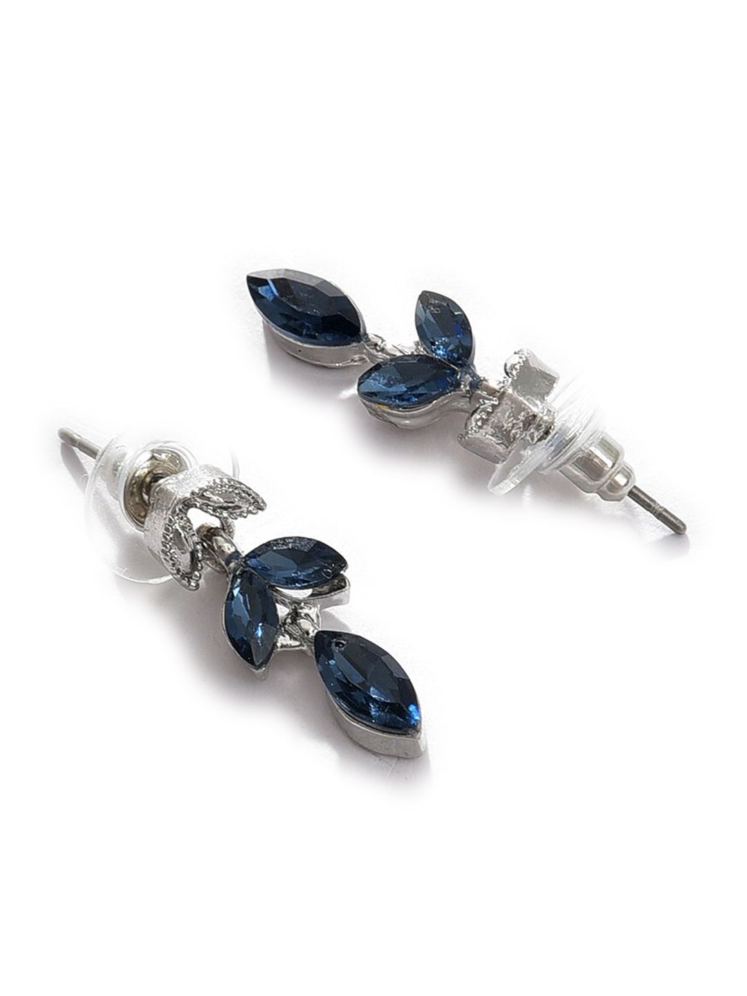 SOHI Silver-Plated Black Stone Studded Jewellery Set