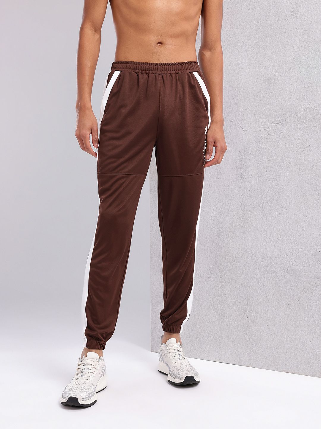 HRX by Hrithik Roshan Men Mid-Rise Rapid-Dry Training Joggers with Side Taping