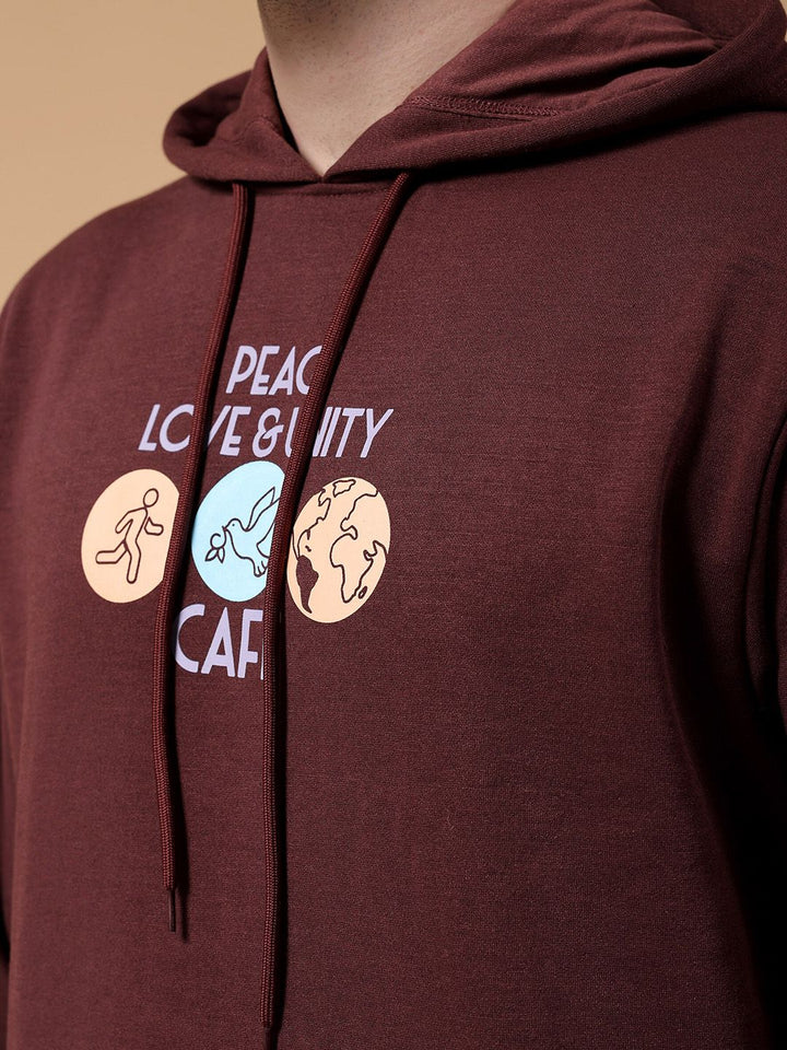 Pullover Bercetak Grafik Garasi India