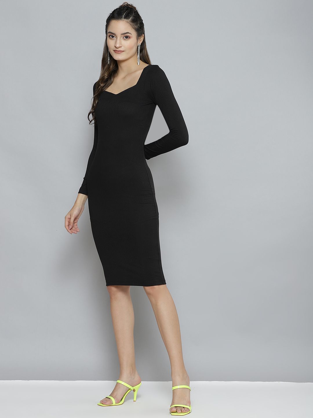SASSAFRAS Black Bodycon Dress