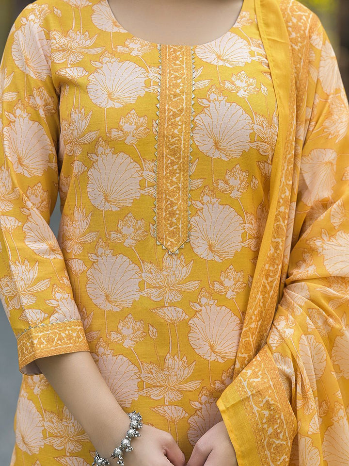 KALINI Women Floral Printed Regular Kurta with Trousers & With Dupatta