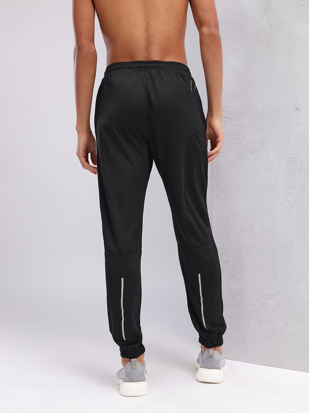 HRX by Hrithik Roshan Mid-Rise Training Joggers