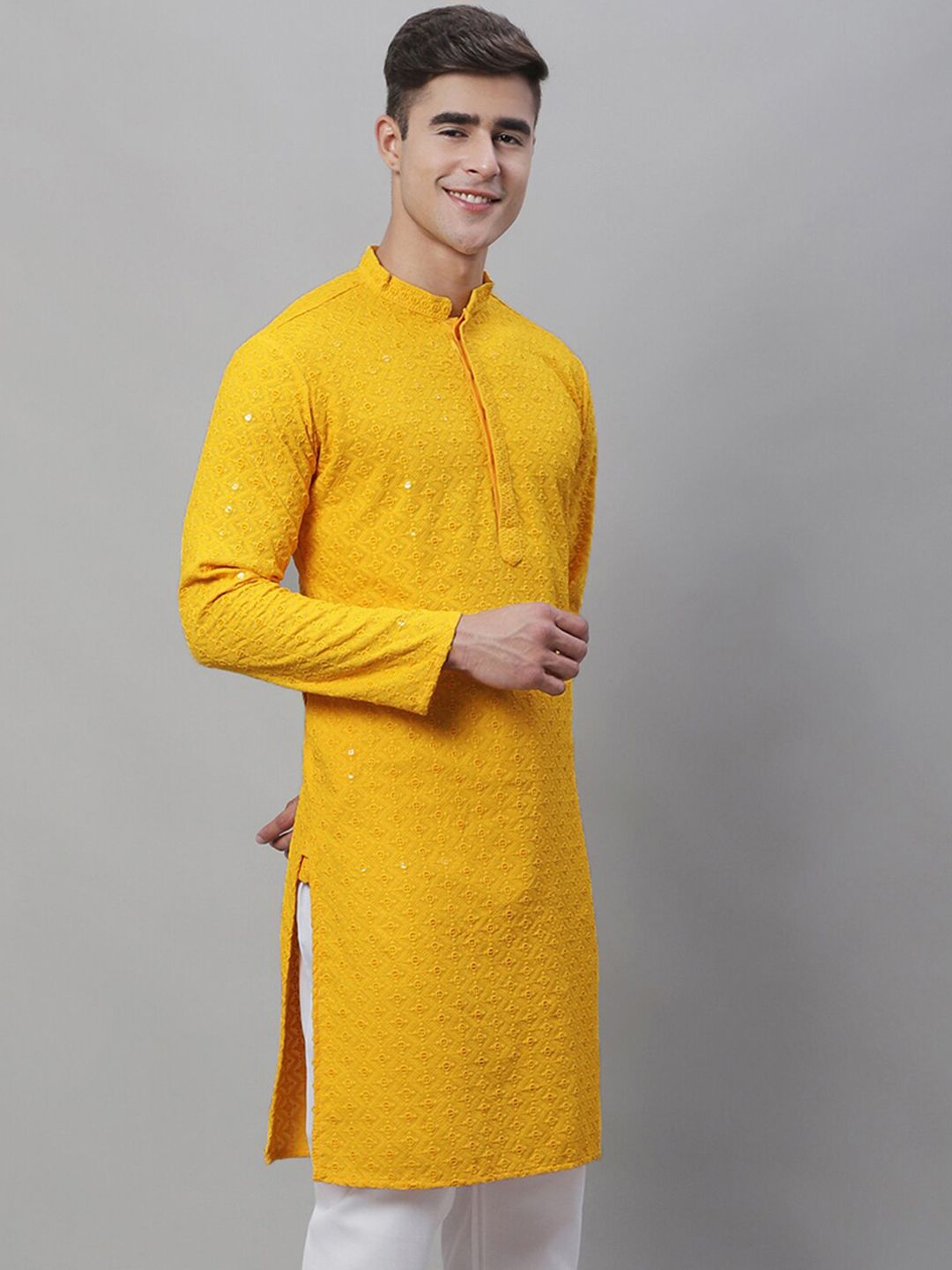 SOJANYA Men Embroidered Sequined Mandarin Collar Pure Cotton Kurta