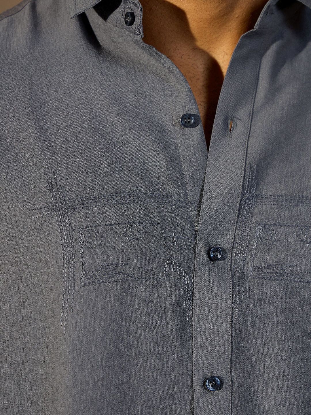 DENNISON Men Embroidered Oversized Spread Collar Short Slevees Casual Shirt