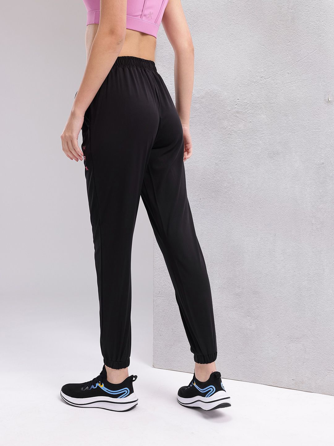 HRX by Hrithik Roshan Women Front Seam Mid-Rise Rapid-Dry Training Joggers