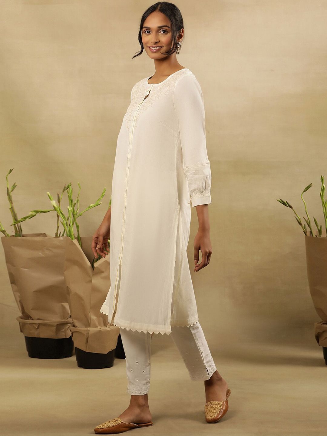 W Ethnic Motifs Embroidered Pure Cotton White Romance Straight Kurta