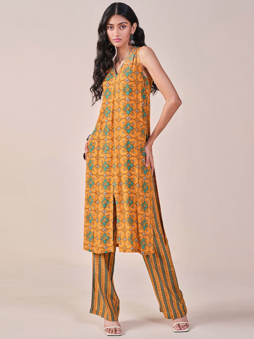 Global Desi Floral Printed Kurta with Palazzos
