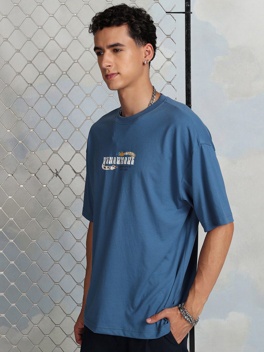T-Shirt Bercetak Grafik Highlander
