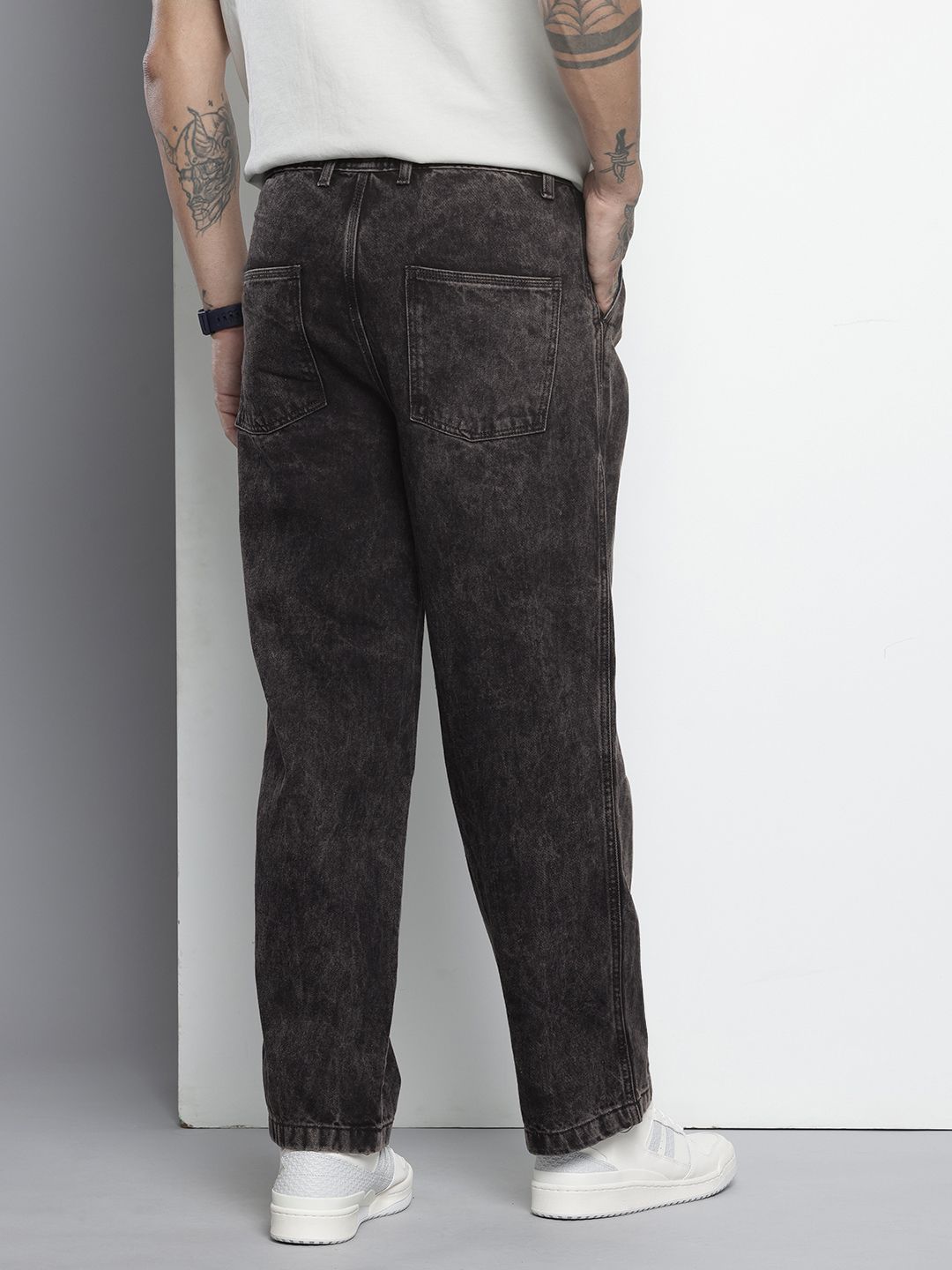 The Indian Garage Co Men Relaxed Fit Light Fade Pure Cotton Jeans