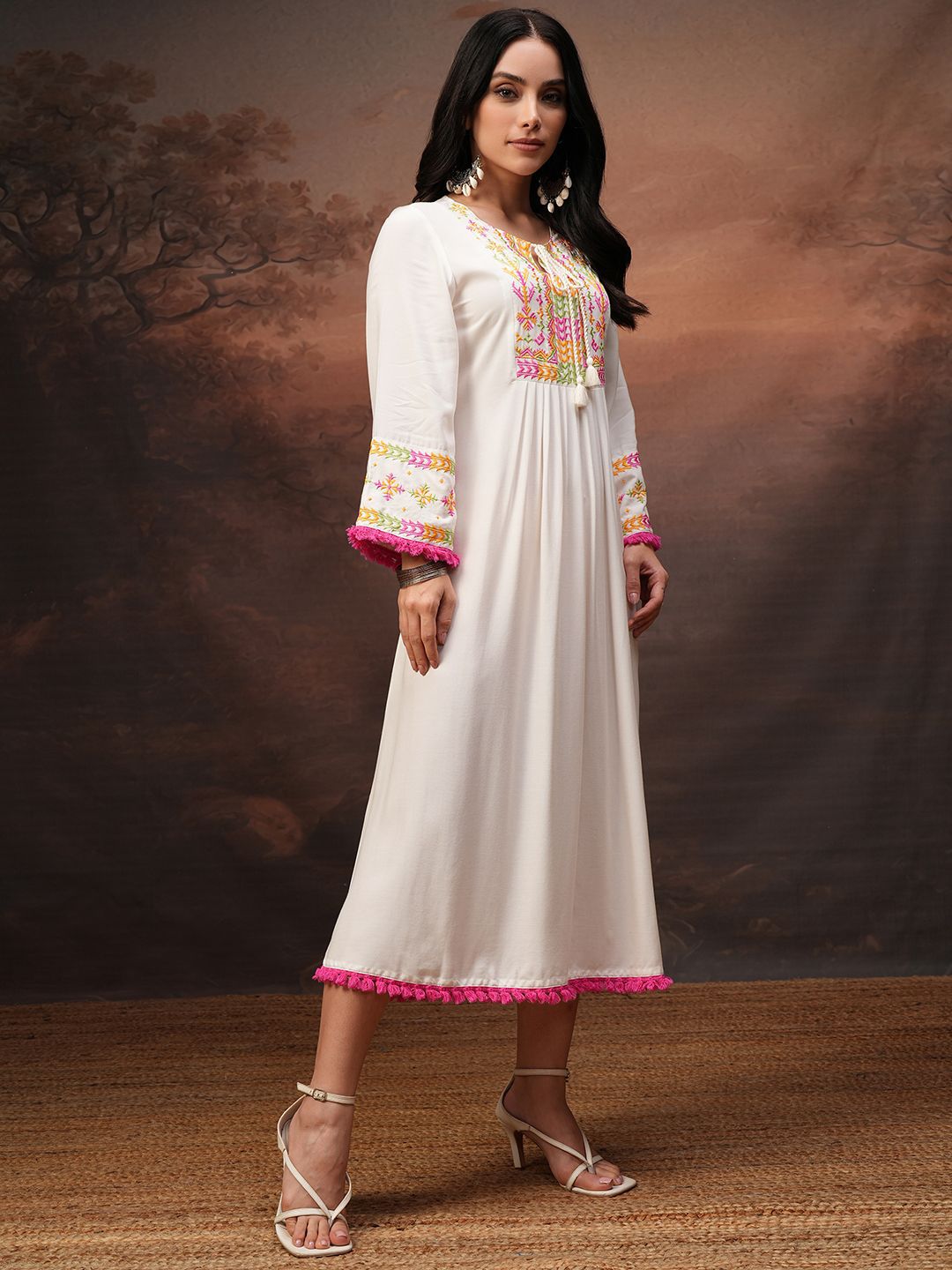 Vishudh Women Embroidered Gathered Midi Dress