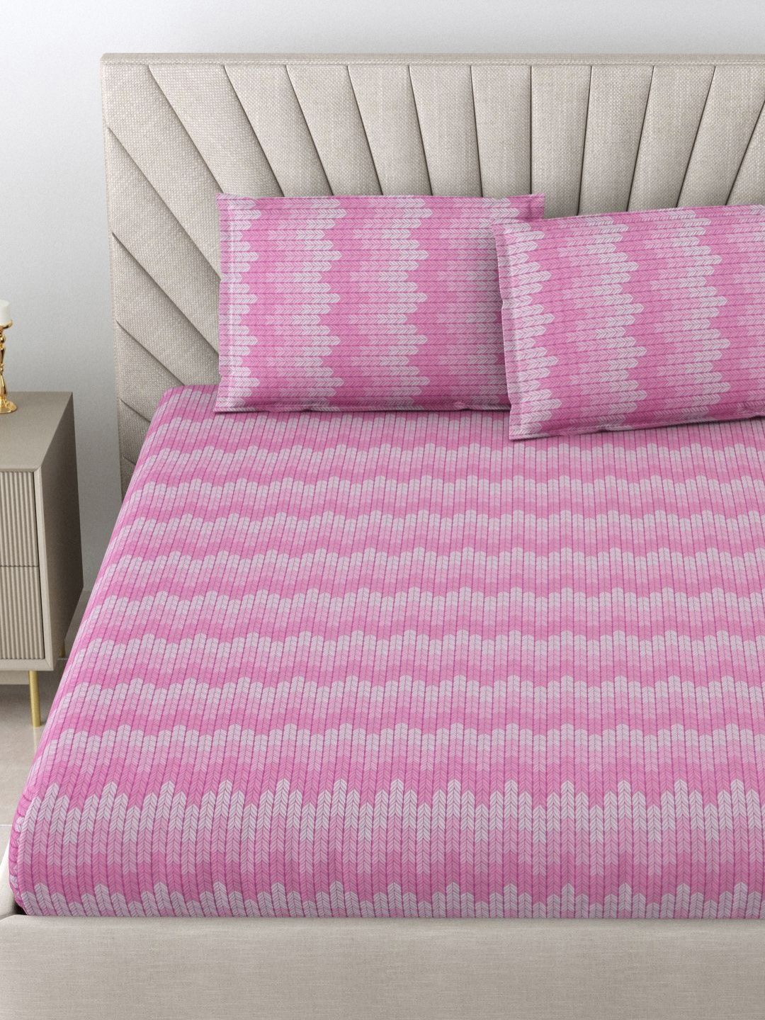 BOMBAY DYEING Florentine Pink Printed Pure Cotton 144 TC Queen Bedsheet Set 2.28 X 2.54 m