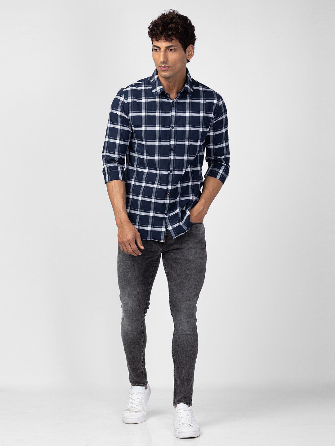 SPYKAR Men Windowpane Checked Casual Shirt