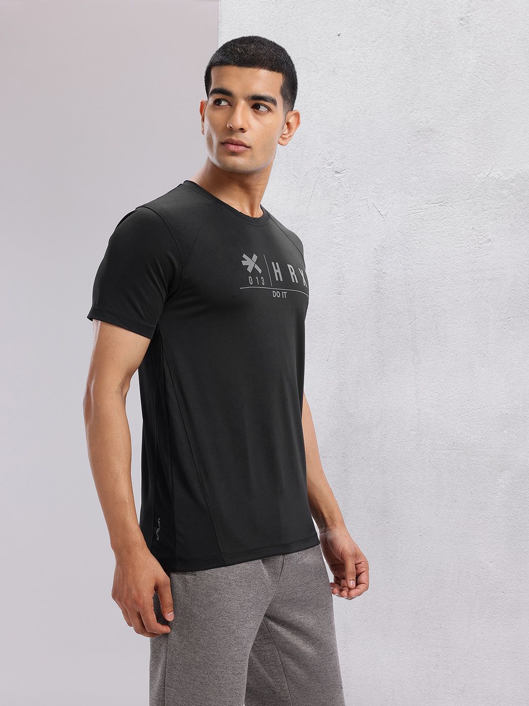 HRX by Hrithik Roshan Brand Logo Printed Raglan Sleeves Rapid-Dry Training T-shirt
