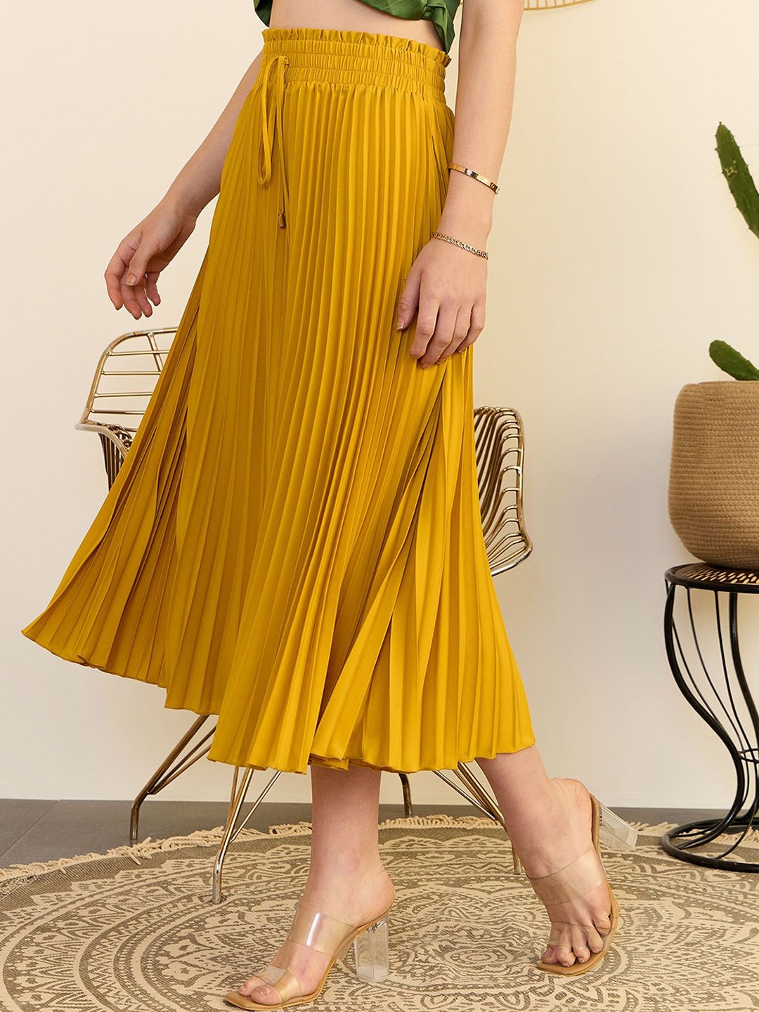 Berrylush Yellow High-Rise Accordion Pleat Flared Midi Skirt