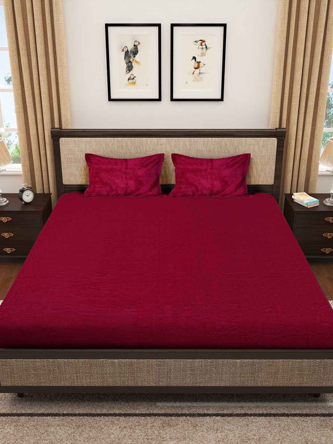 KLOTTHE Red Solid Woolen 300 TC King Bedsheet with 2 Pillow Covers-250X225 cm